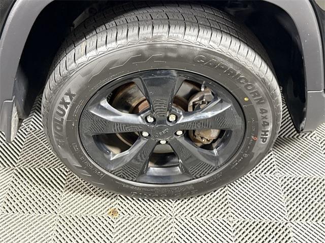 used 2017 Jeep Cherokee car, priced at $11,464