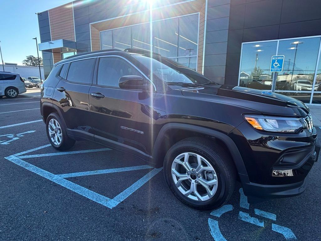 new 2025 Jeep Compass car, priced at $31,762