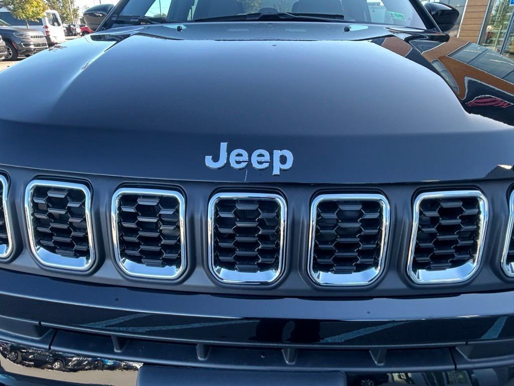 new 2025 Jeep Compass car, priced at $31,762