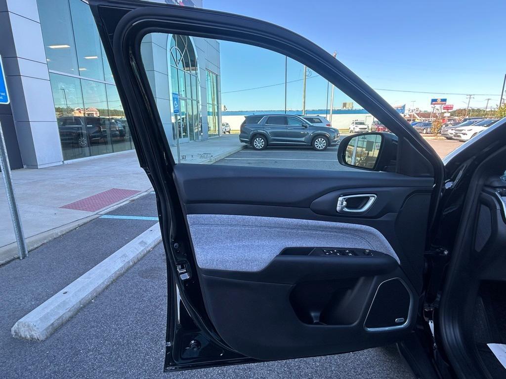 new 2025 Jeep Compass car, priced at $31,762