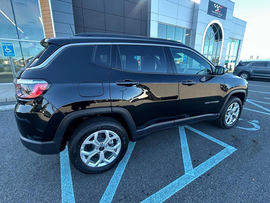 new 2025 Jeep Compass car, priced at $31,762