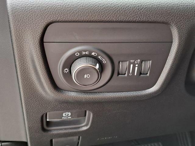 new 2023 Jeep Grand Cherokee car, priced at $39,877