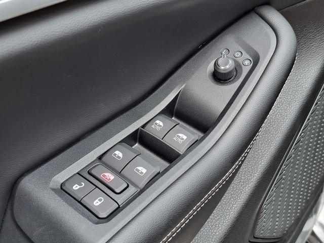 new 2023 Jeep Grand Cherokee car, priced at $39,877