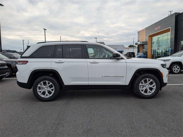 used 2023 Jeep Grand Cherokee car, priced at $43,777