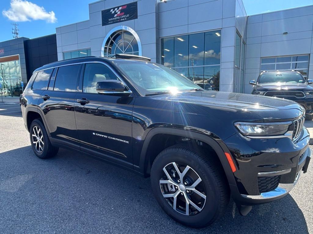 new 2025 Jeep Grand Cherokee L car, priced at $51,143