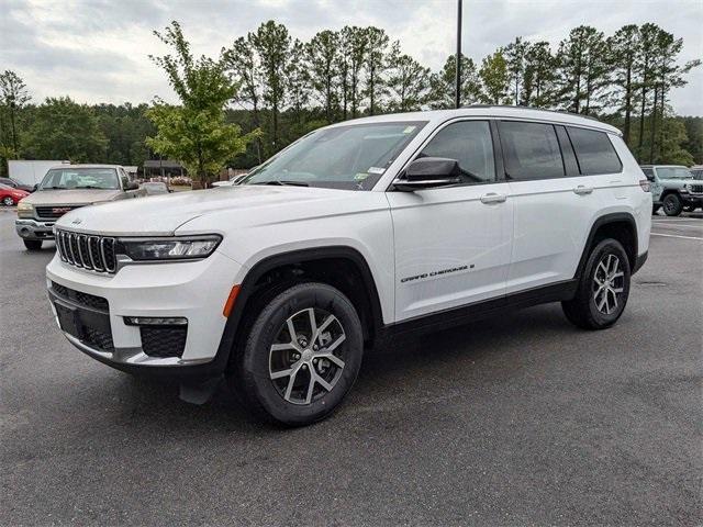 new 2023 Jeep Grand Cherokee L car, priced at $44,000