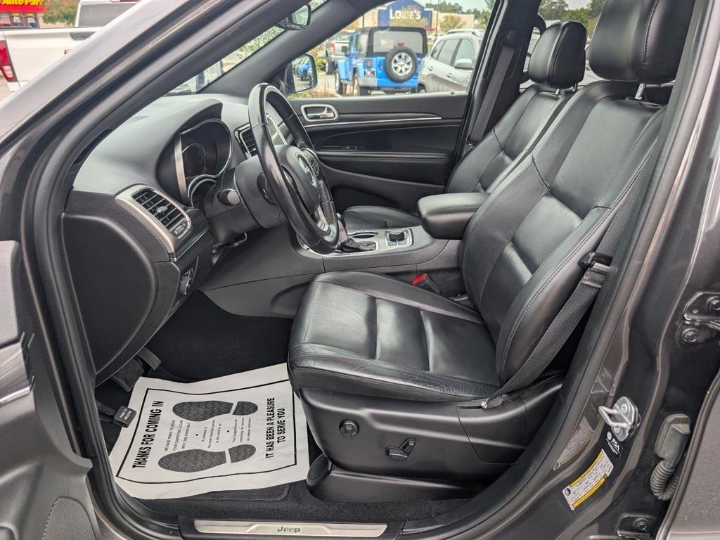 used 2021 Jeep Grand Cherokee car, priced at $25,880