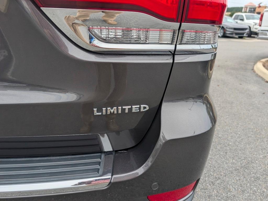 used 2021 Jeep Grand Cherokee car, priced at $25,880