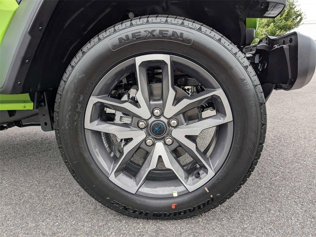 new 2025 Jeep Wrangler 4xe car