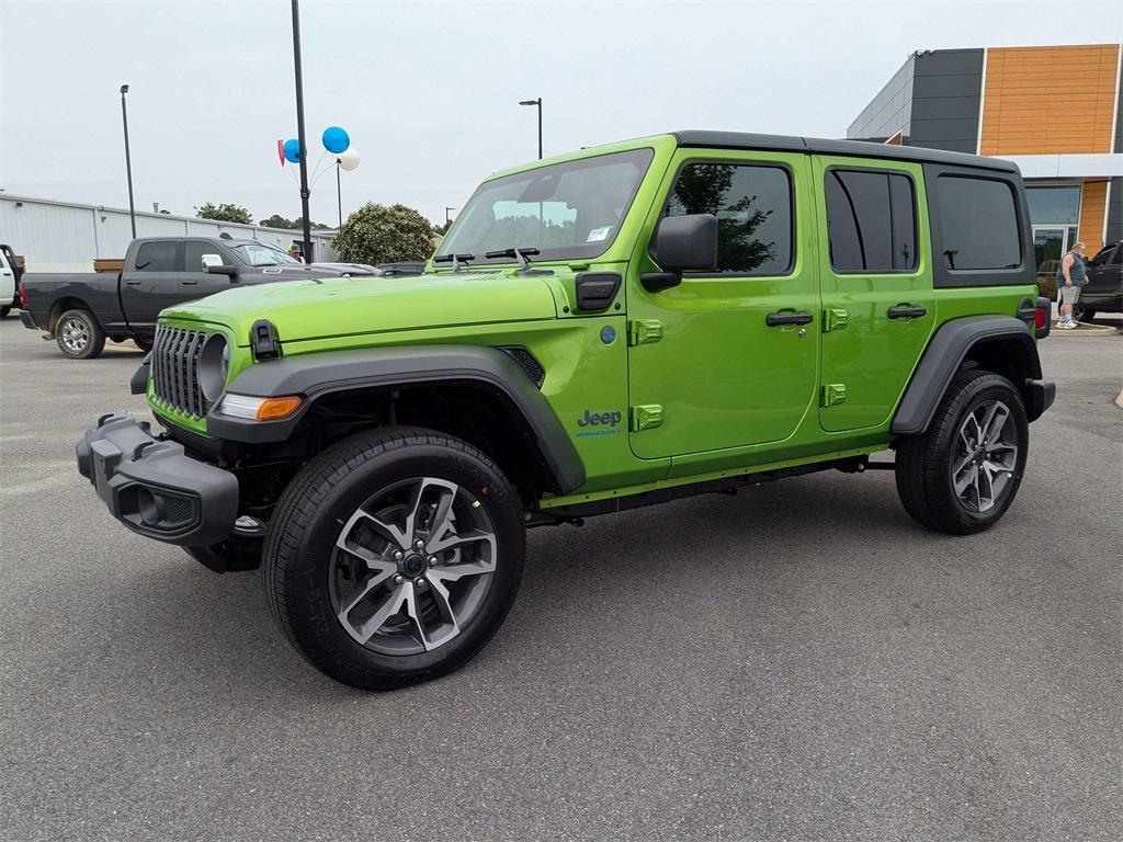 new 2025 Jeep Wrangler 4xe car