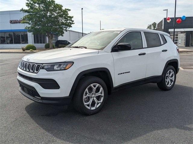 new 2024 Jeep Compass car, priced at $22,996