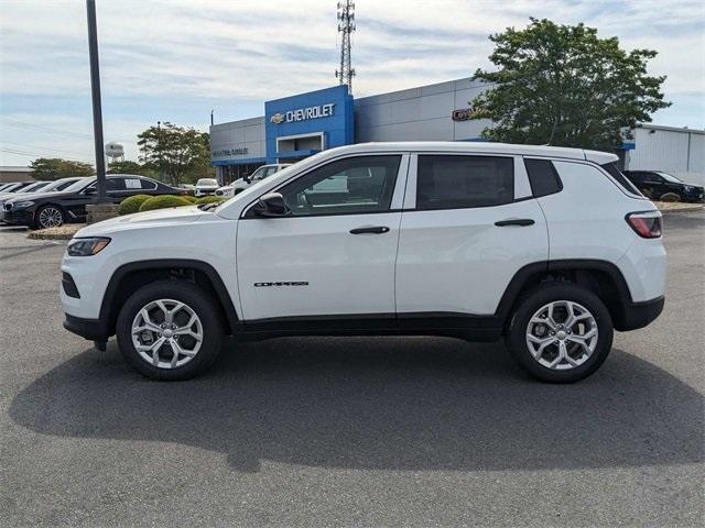 new 2024 Jeep Compass car, priced at $22,996