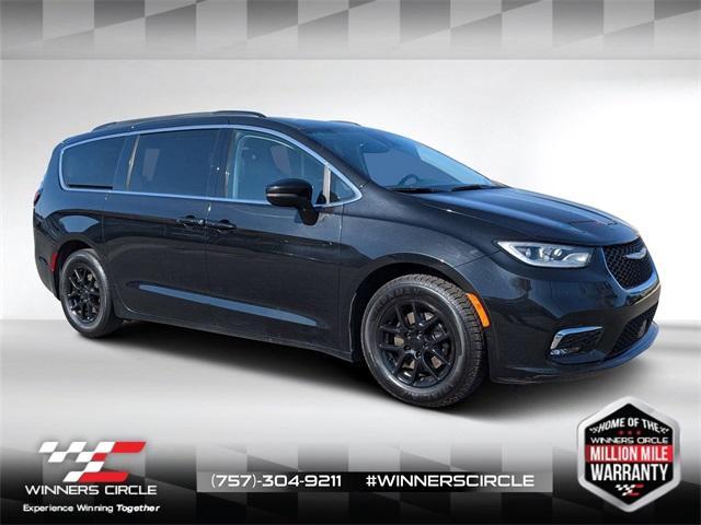 used 2022 Chrysler Pacifica car, priced at $22,000