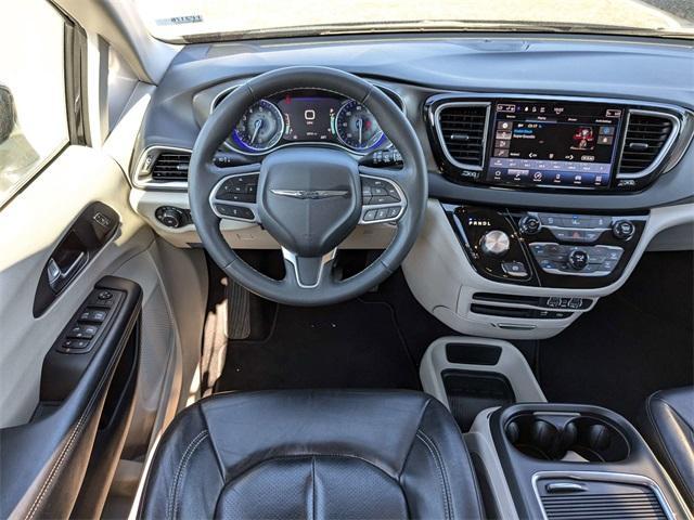 used 2022 Chrysler Pacifica car, priced at $22,000