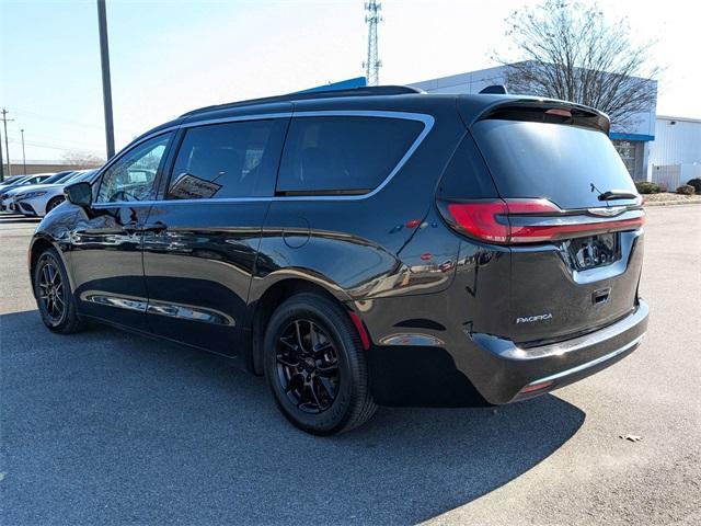 used 2022 Chrysler Pacifica car, priced at $22,000