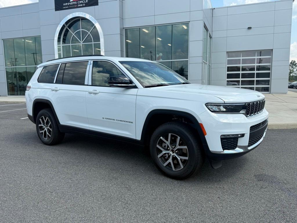 new 2025 Jeep Grand Cherokee L car, priced at $46,512