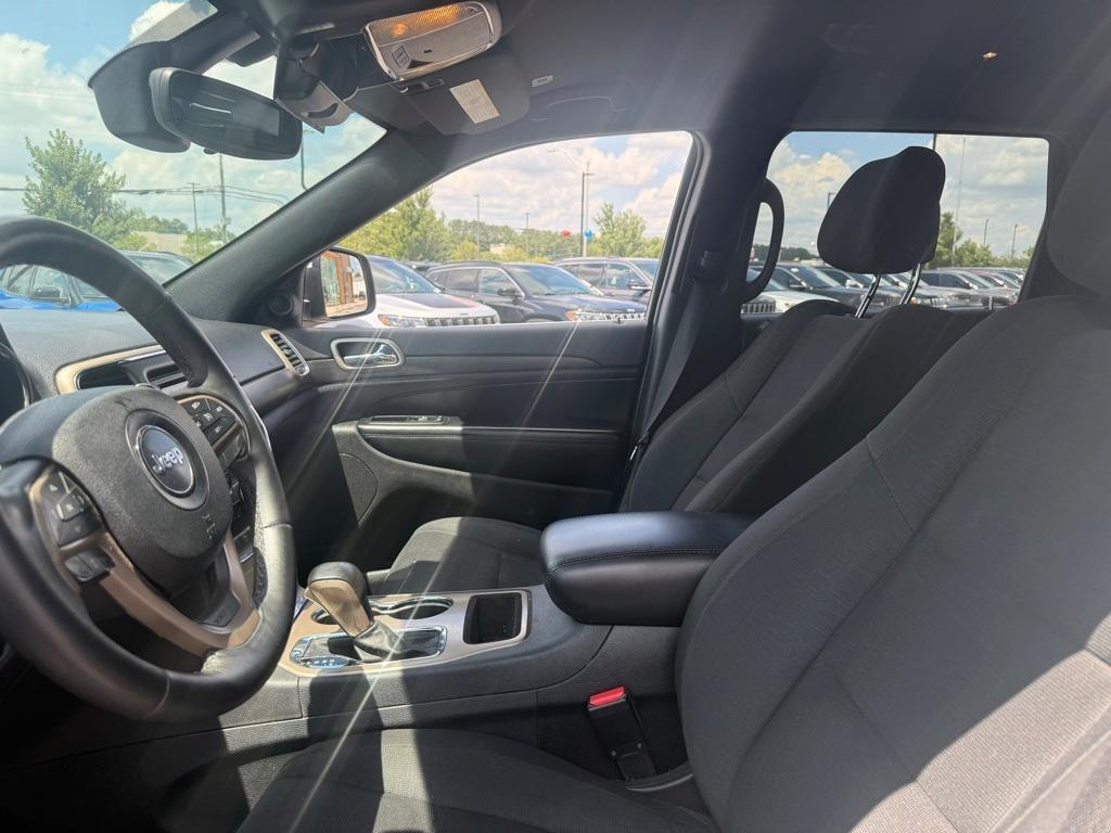 used 2017 Jeep Grand Cherokee car, priced at $11,979