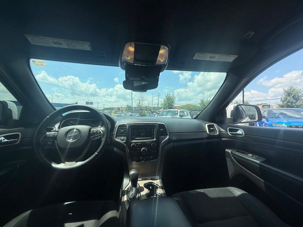 used 2017 Jeep Grand Cherokee car, priced at $11,979