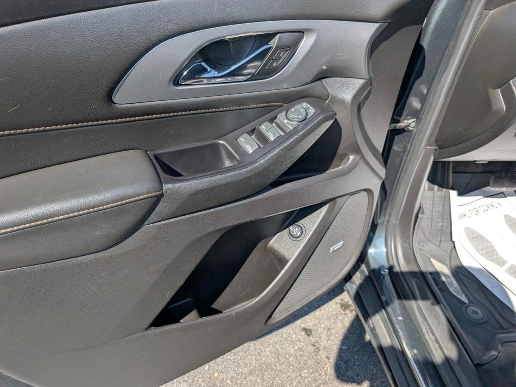 used 2019 Chevrolet Traverse car, priced at $19,130