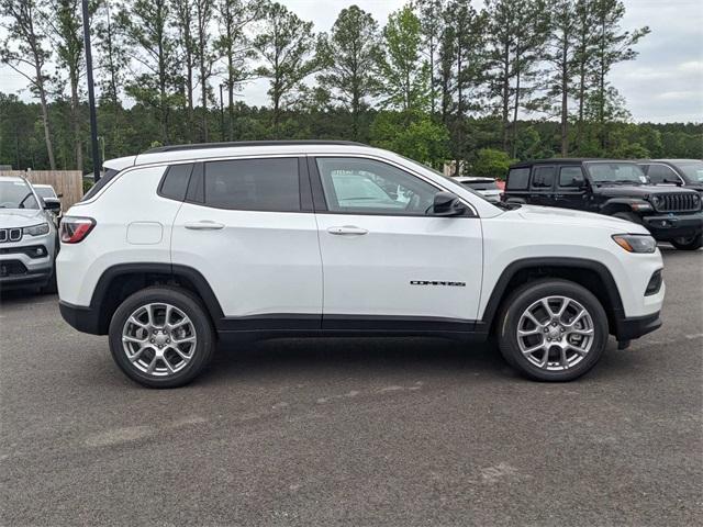 new 2024 Jeep Compass car, priced at $30,043