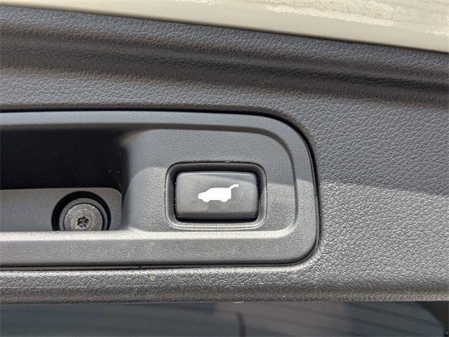 used 2016 Honda Pilot car, priced at $14,000