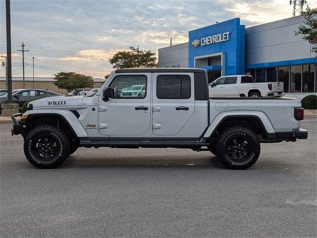 used 2022 Jeep Gladiator car, priced at $35,885