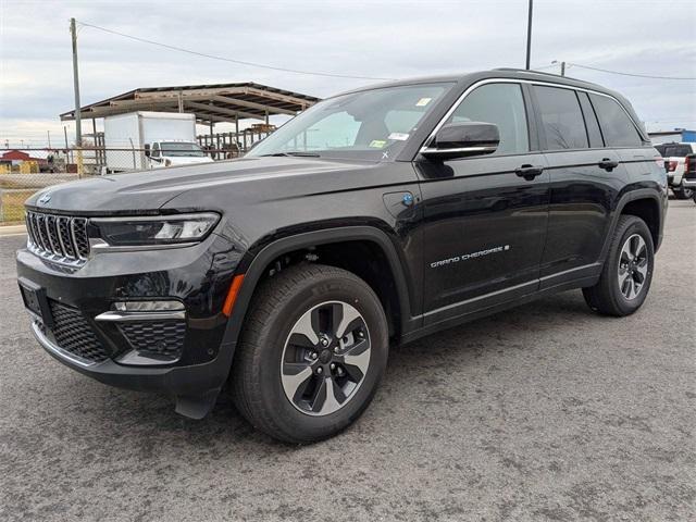 new 2022 Jeep Grand Cherokee 4xe car