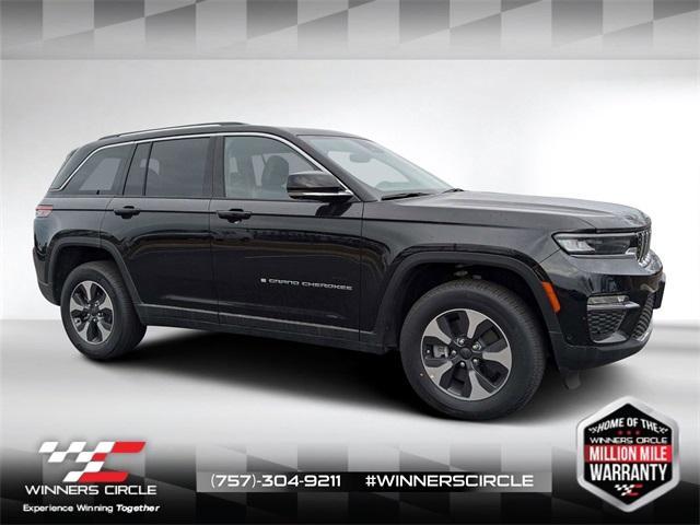 new 2022 Jeep Grand Cherokee 4xe car