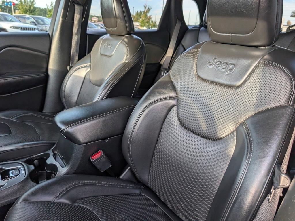 used 2019 Jeep Cherokee car, priced at $18,379