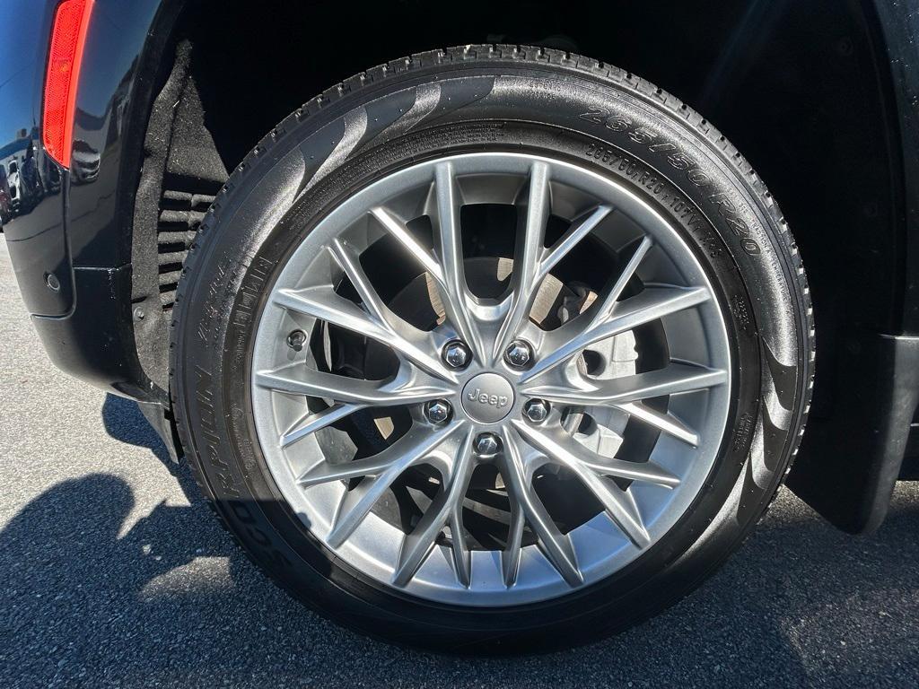 used 2023 Jeep Grand Cherokee car, priced at $43,840
