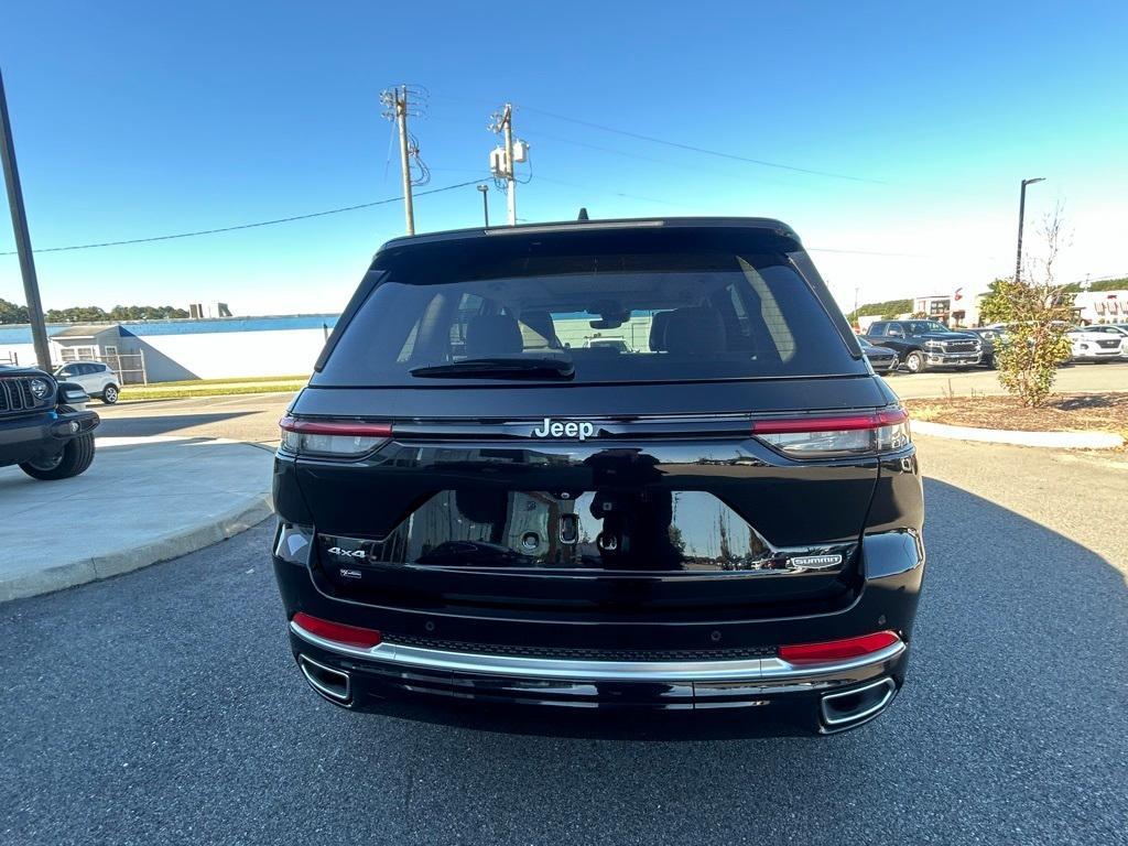 used 2023 Jeep Grand Cherokee car, priced at $43,840