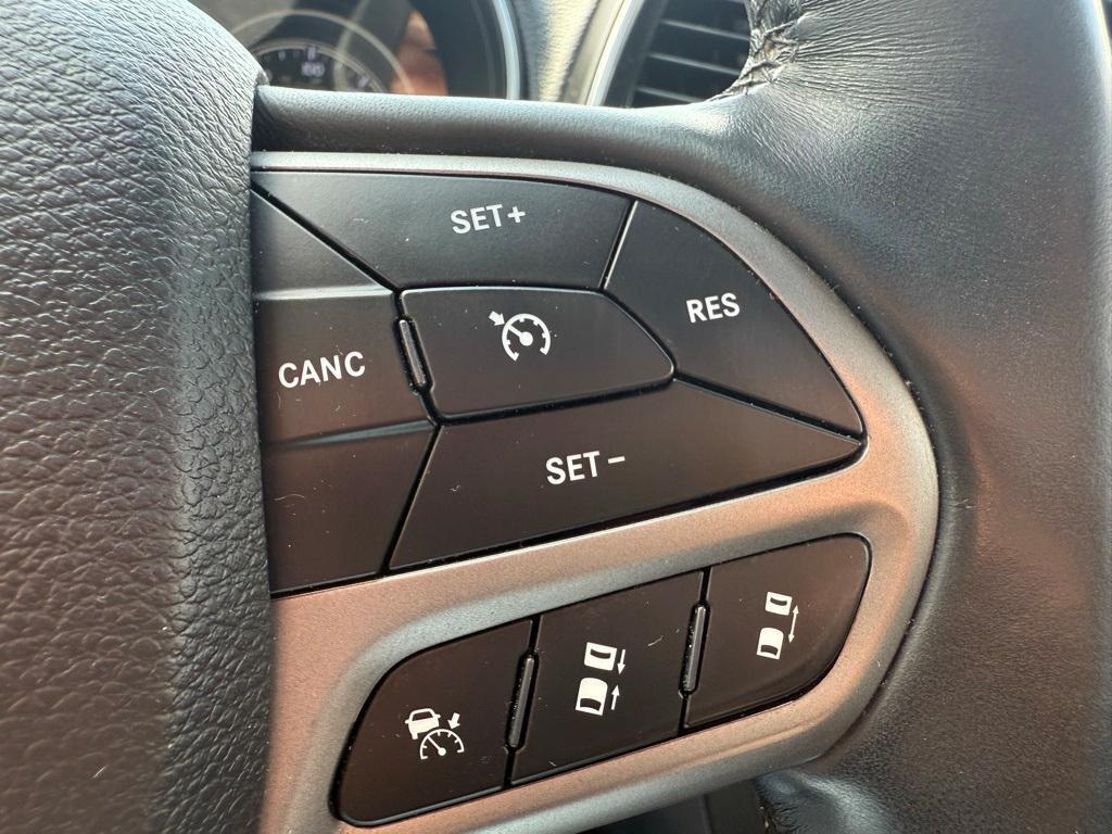 used 2019 Jeep Cherokee car, priced at $19,198