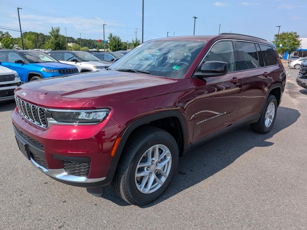 new 2025 Jeep Grand Cherokee L car, priced at $40,325