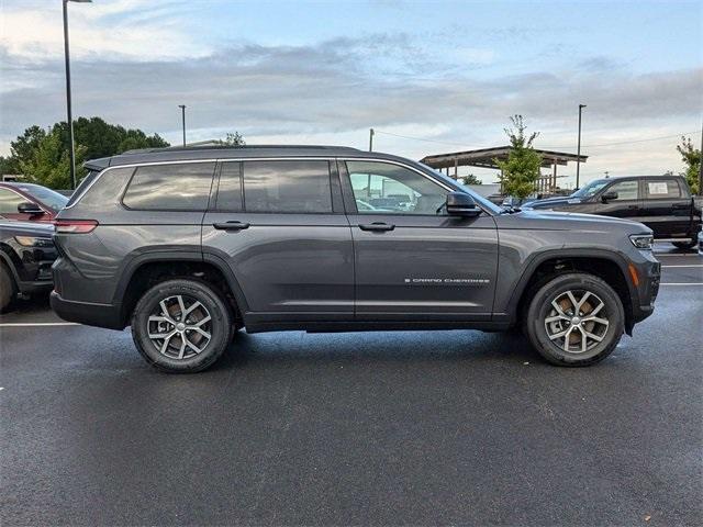 new 2024 Jeep Grand Cherokee L car, priced at $39,725