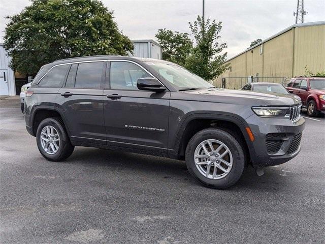 new 2024 Jeep Grand Cherokee car, priced at $33,833