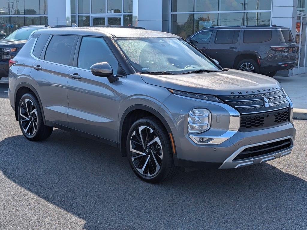 used 2022 Mitsubishi Outlander car, priced at $23,970