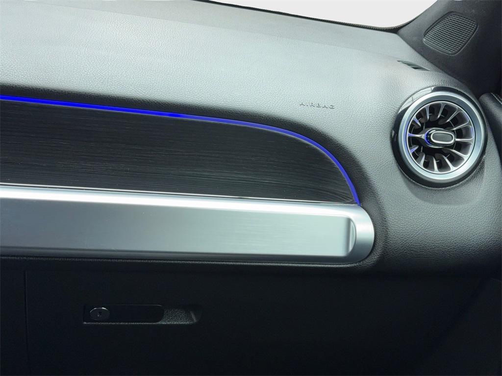 used 2023 Mercedes-Benz GLB 250 car, priced at $28,990