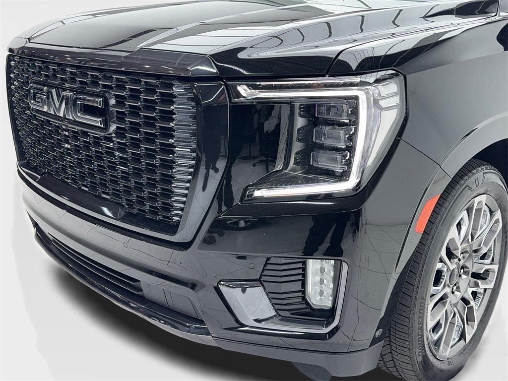 used 2023 GMC Yukon XL car, priced at $73,290
