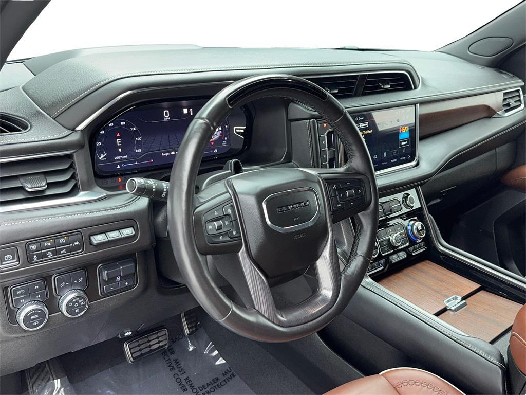 used 2023 GMC Yukon XL car, priced at $73,290