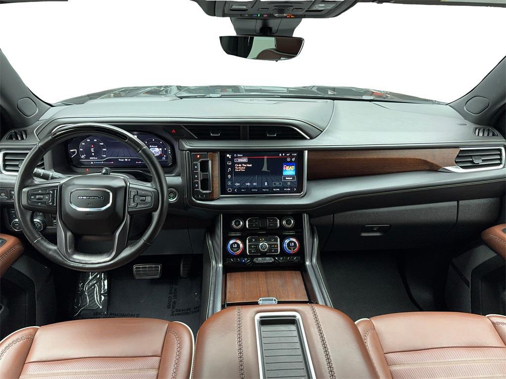 used 2023 GMC Yukon XL car, priced at $73,290