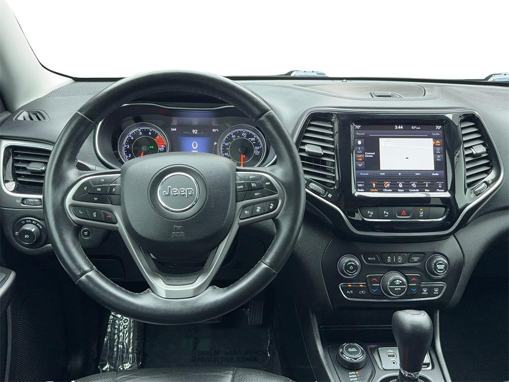 used 2019 Jeep Cherokee car, priced at $13,490