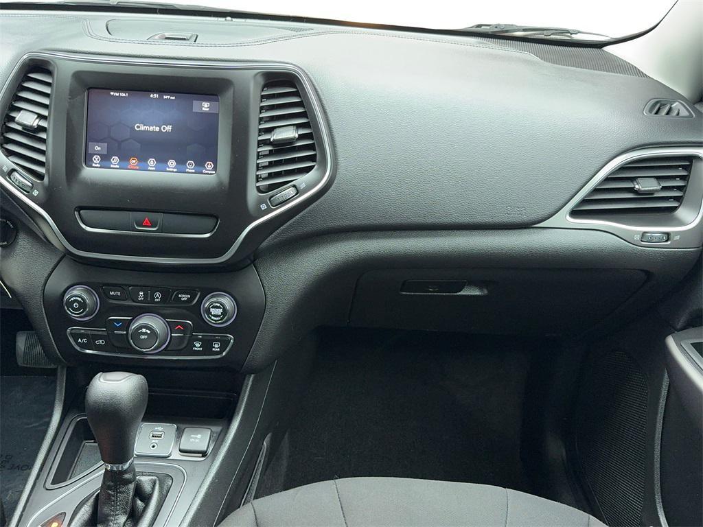 used 2019 Jeep Cherokee car, priced at $12,880
