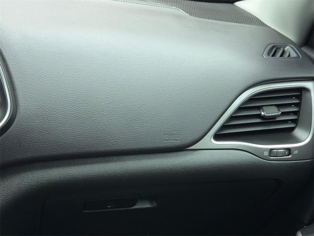 used 2019 Jeep Cherokee car, priced at $12,880