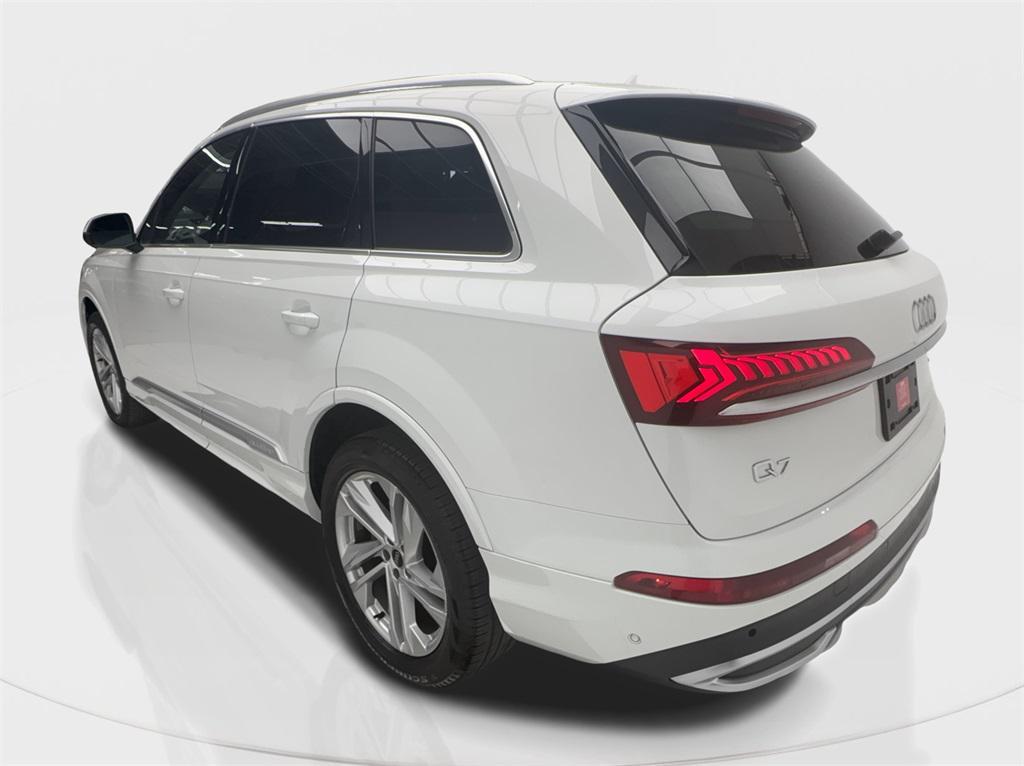 used 2021 Audi Q7 car, priced at $32,490
