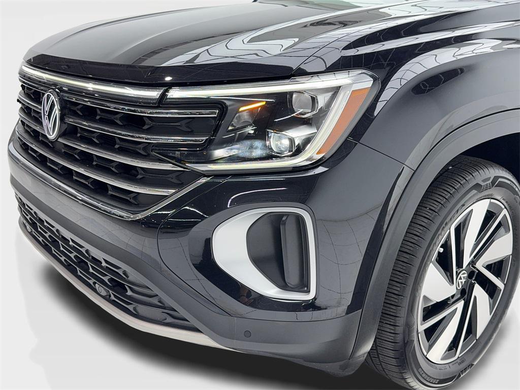 used 2024 Volkswagen Atlas car, priced at $29,880