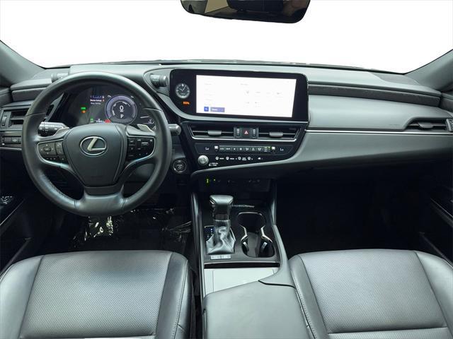used 2024 Lexus ES 300h car, priced at $38,690