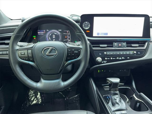 used 2024 Lexus ES 300h car, priced at $38,690