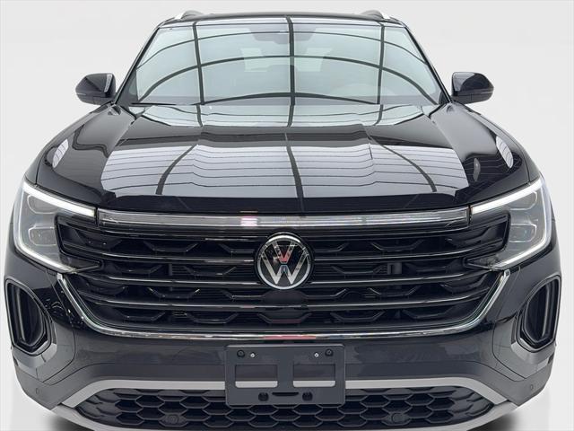 used 2025 Volkswagen Atlas Cross Sport car, priced at $40,880