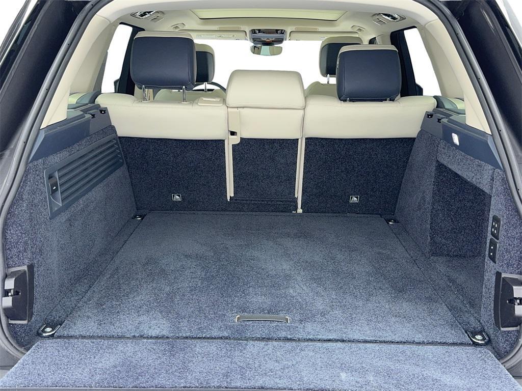 used 2022 Land Rover Range Rover car, priced at $51,690