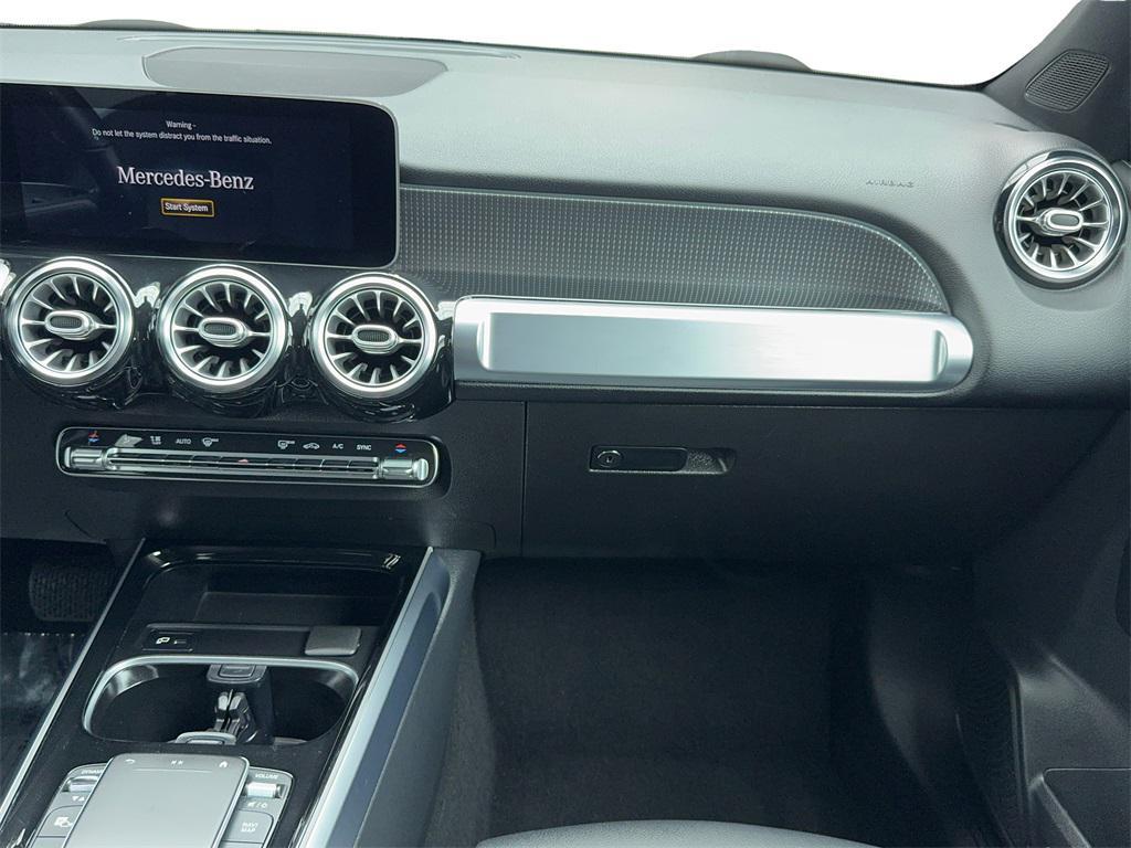 used 2021 Mercedes-Benz GLB 250 car, priced at $23,770